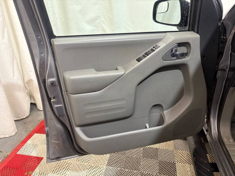 2021 Nissan Frontier SV