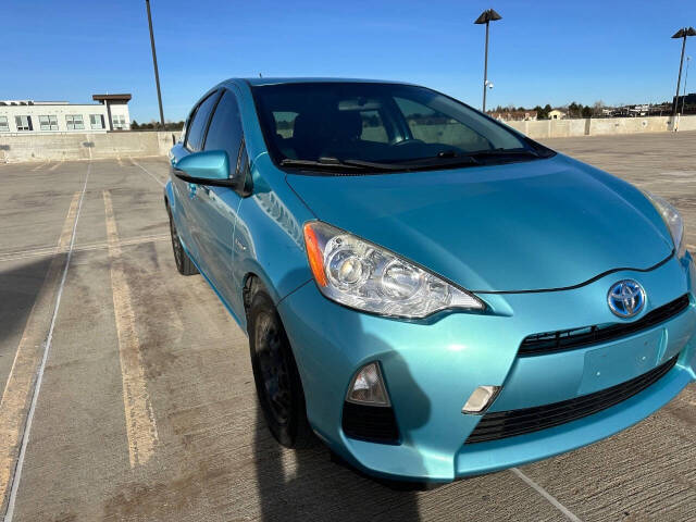 Toyota Prius c's photo