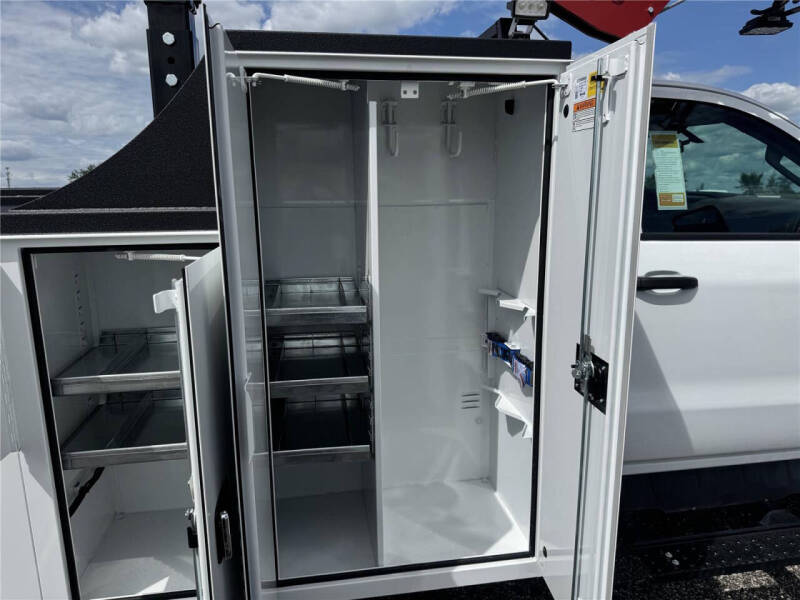2025 Chevrolet Silverado 5500HD Chassis
