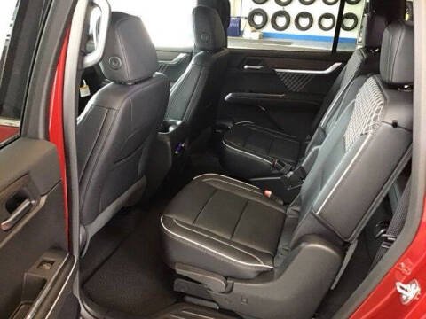 2025 GMC Acadia Denali