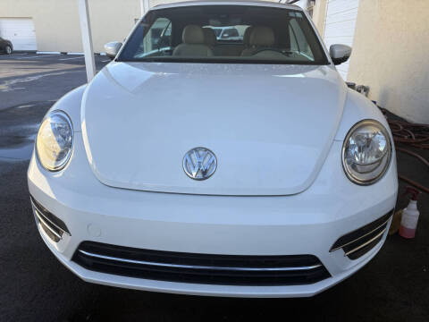 2018 Volkswagen Beetle Convertible 2.0T S with Style and Comfort