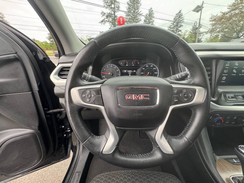 2017 GMC Acadia SLE-1