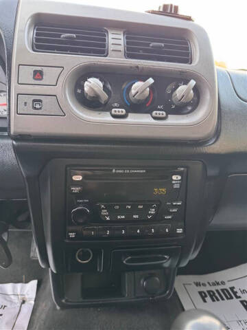 2001 Nissan Frontier SC