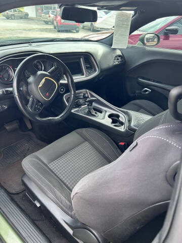 2018 Dodge Challenger SXT