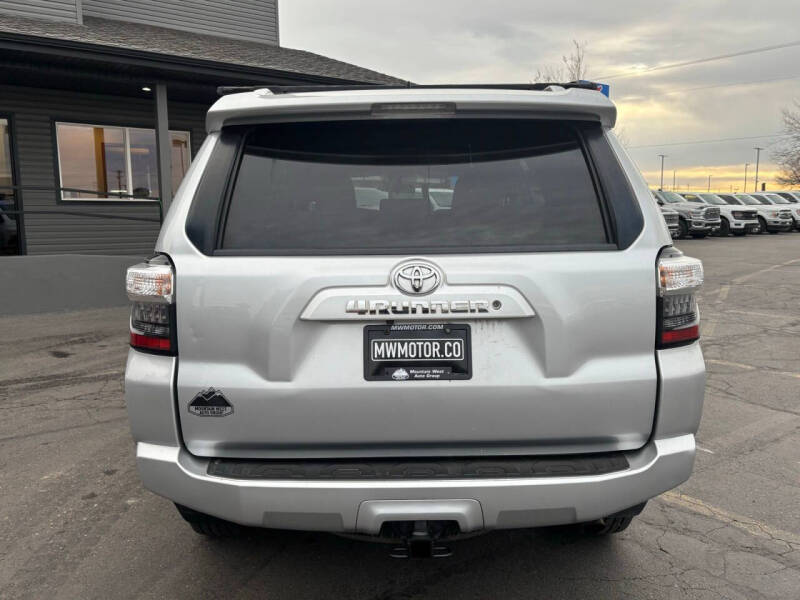 2016 Toyota 4Runner SR5