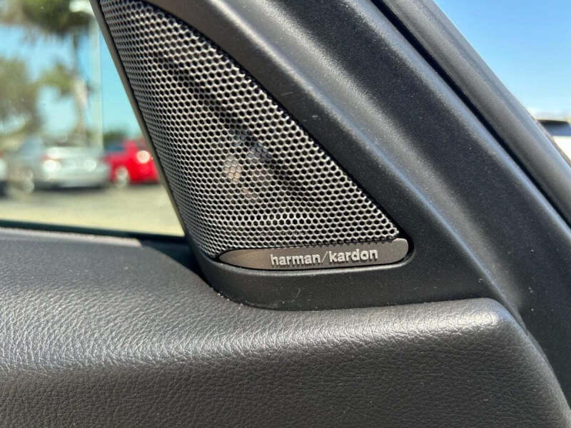 2018 BMW 3 Series 330i