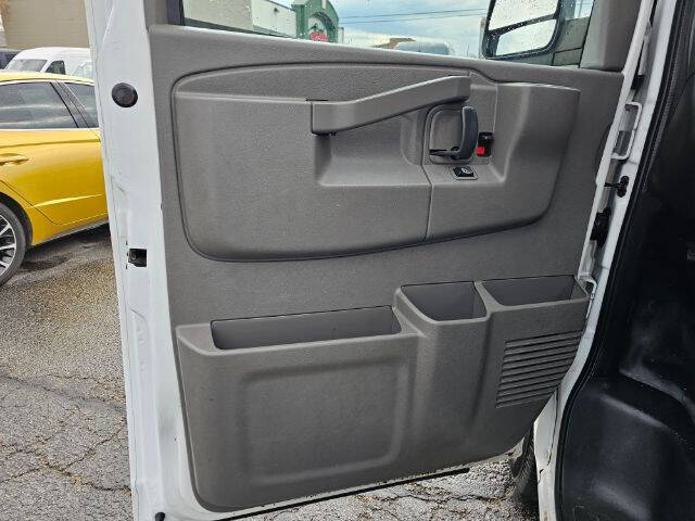 2017 Chevrolet Express 2500