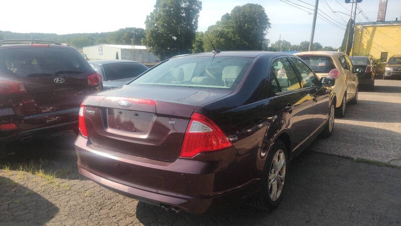 2012 Ford Fusion SE