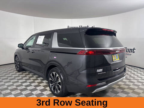 2024 Kia Carnival EX