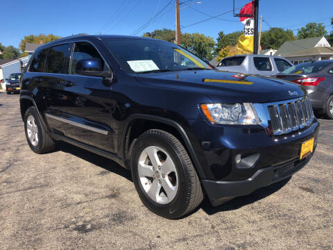 2011 Jeep Grand Cherokee for sale at COMPTON MOTORS LLC in Sturtevant WI