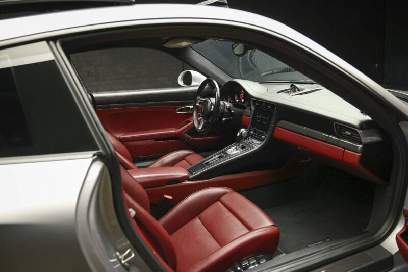 2017 Porsche 911 Turbo S