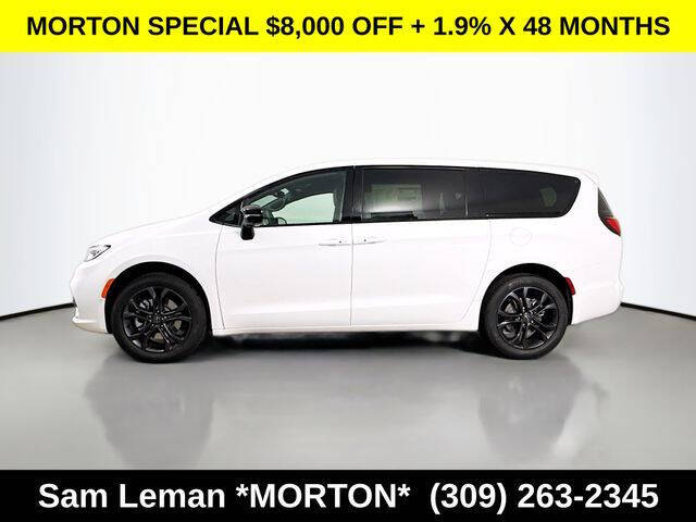 2026 Chrysler Pacifica Select