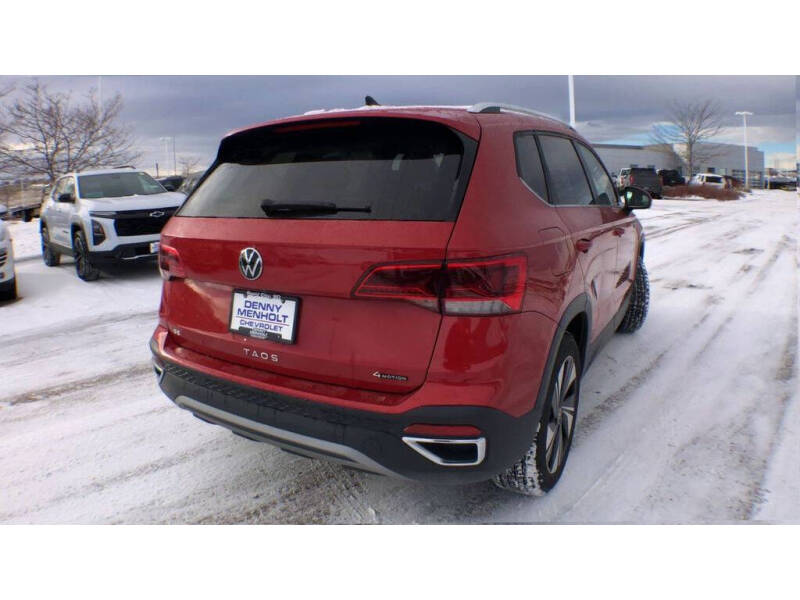 2024 Volkswagen Taos SE 4Motion