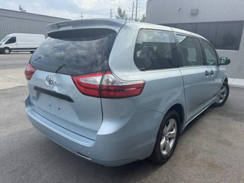 2015 Toyota Sienna L 7-Passenger