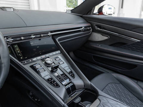 2024 Aston Martin DB12 Volante