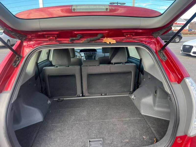 2012 Toyota Prius v