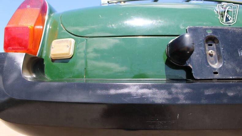 1977 MG B