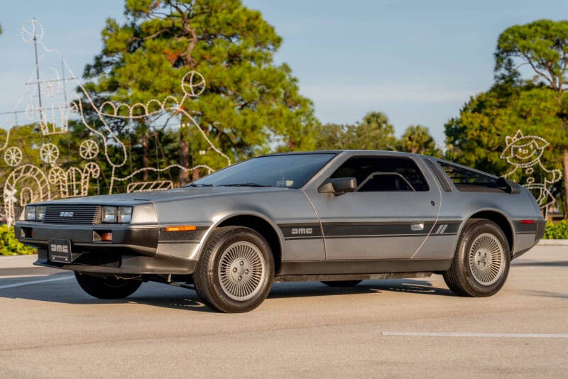 1981 DeLorean DMC-12