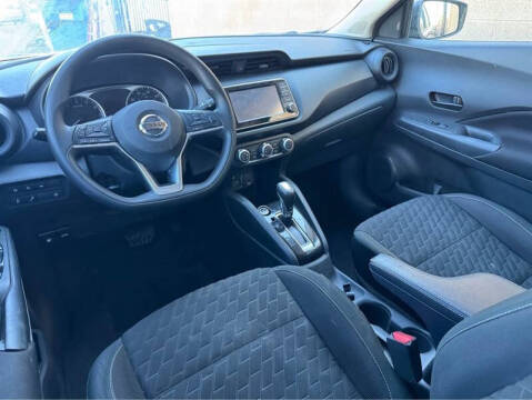 2021 Nissan Kicks S
