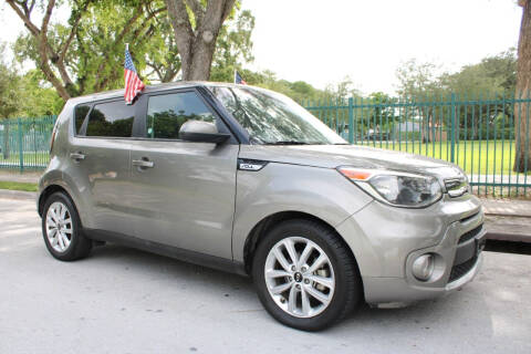 2019 Kia Soul +