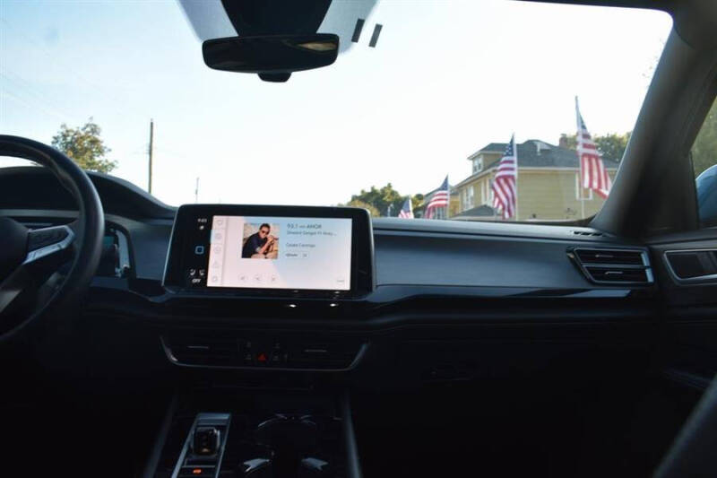 2024 Volkswagen Atlas Cross Sport SE