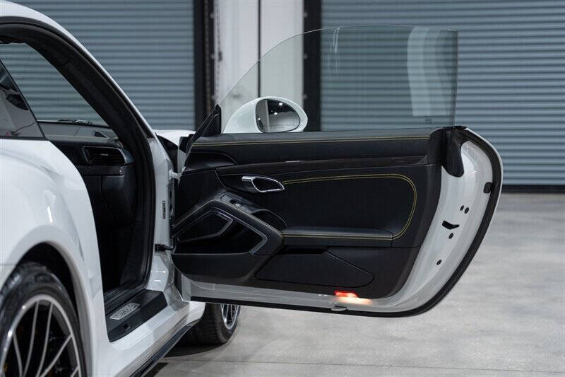 2018 Porsche 911 Turbo S