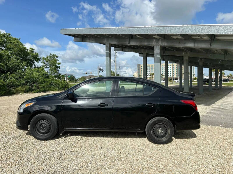 2017 Nissan Versa 1.6 S