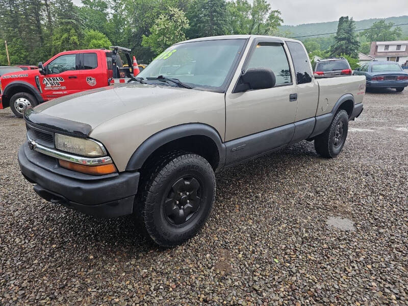 2000 Chevrolet S-10 LS