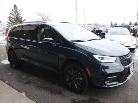 2021 Chrysler Pacifica Touring L
