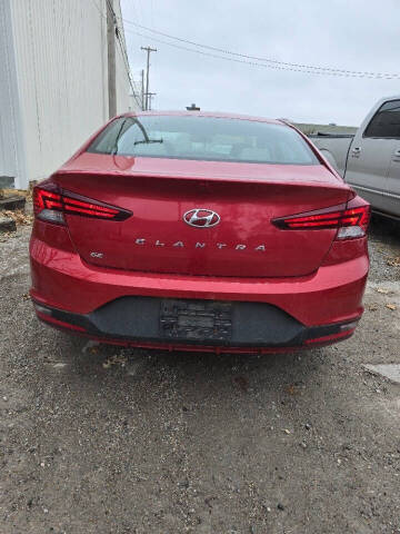 2019 Hyundai Elantra SE