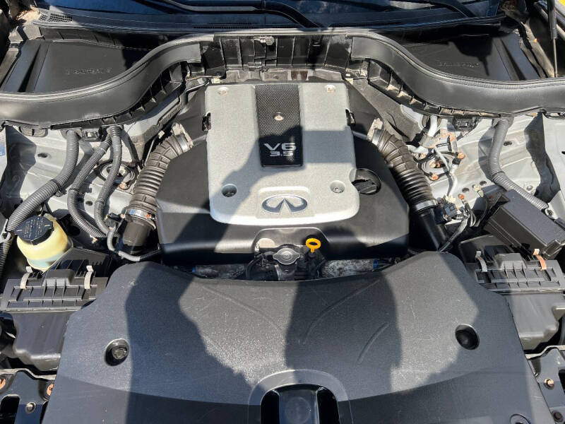 2010 Infiniti FX35