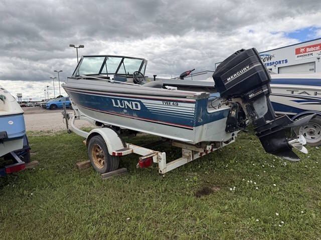 1988 Lund TYEE 1850