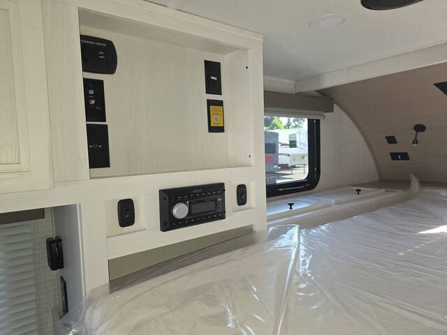 2026 Palomino BACKPACK HS8801