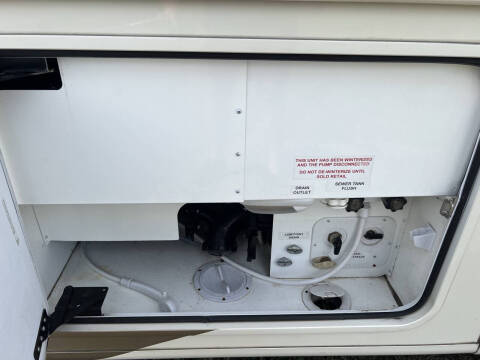 2016 Thor Motor Coach Palazzo 33.2 1 Owner!