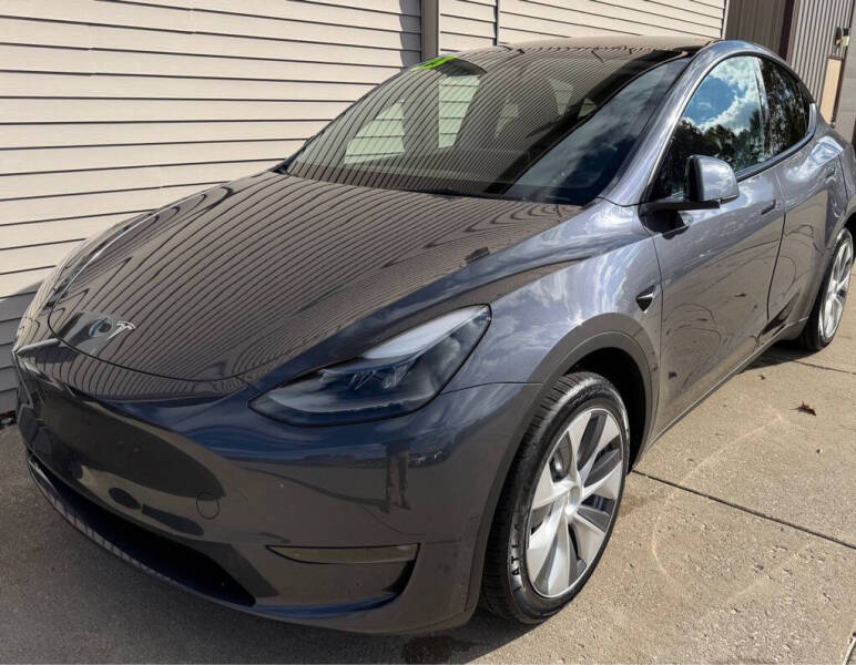 2023 Tesla Model Y Long Range's photo