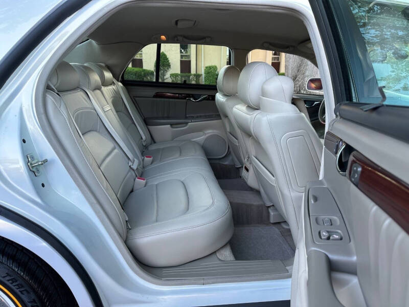 2004 Cadillac DeVille DHS