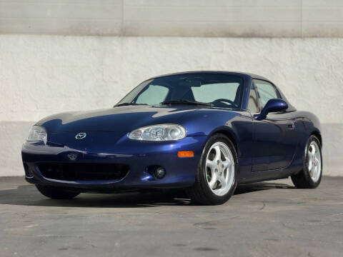 2004 Mazda MX-5 Miata for sale at New City Auto - Retail Inventory in South El Monte CA