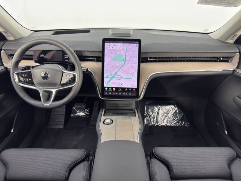 2025 Volvo EX90 Twin Plus 7P