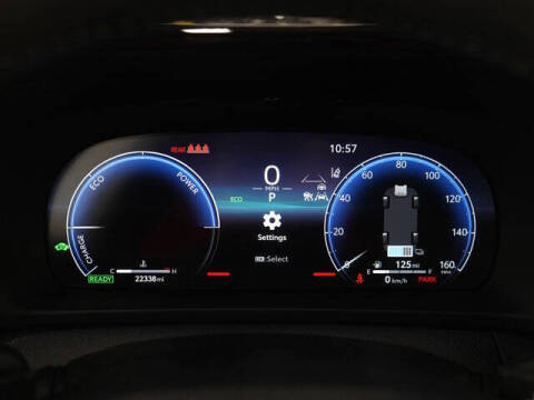 2025 Toyota Crown Signia XLE