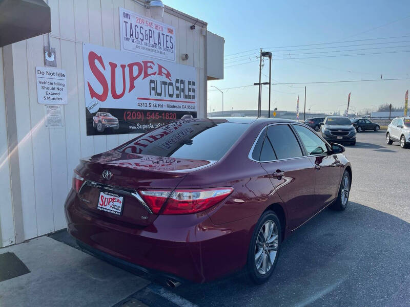 2017 Toyota Camry SE