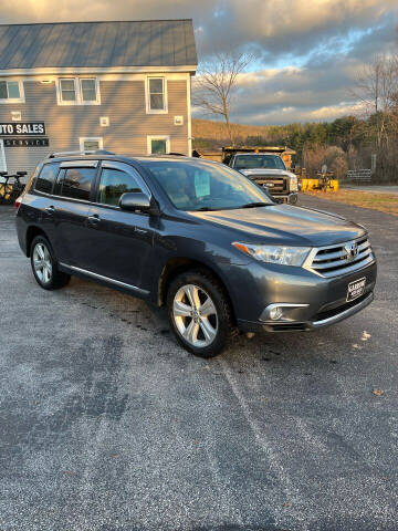 2013 Toyota Highlander for sale at GARROW AUTO SALES in Pittsford VT