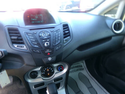 2016 Ford Fiesta SE