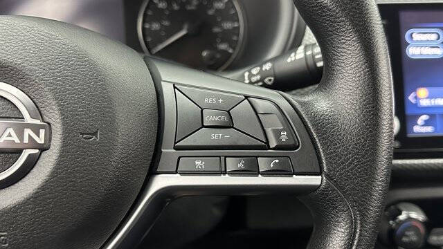 2022 Nissan Kicks SV