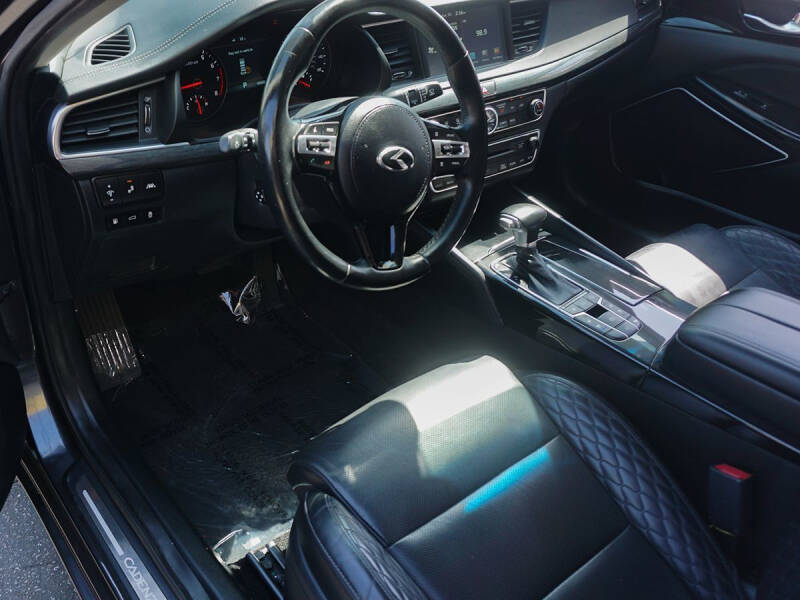 2017 Kia Cadenza Limited