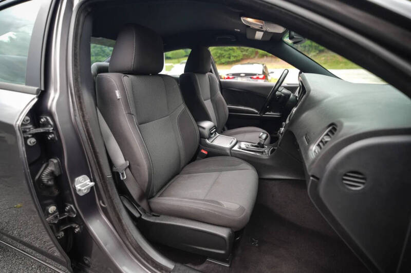 2017 Dodge Charger SXT