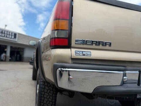 2006 GMC Sierra 2500HD SL1