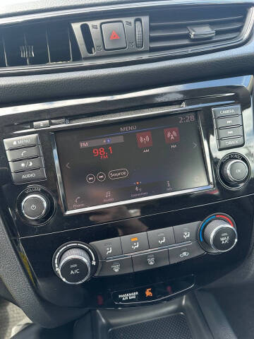 2018 Nissan Rogue S