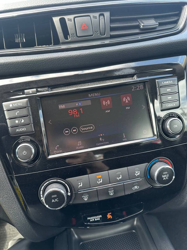 2018 Nissan Rogue S