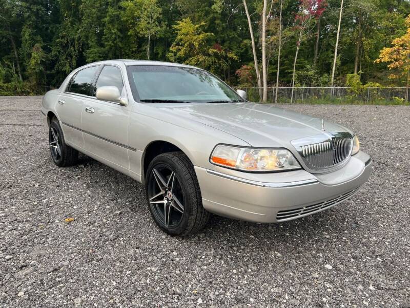 2004 Lincoln Town Car for sale at JEREMYS AUTOMOTIVE in Casco MI