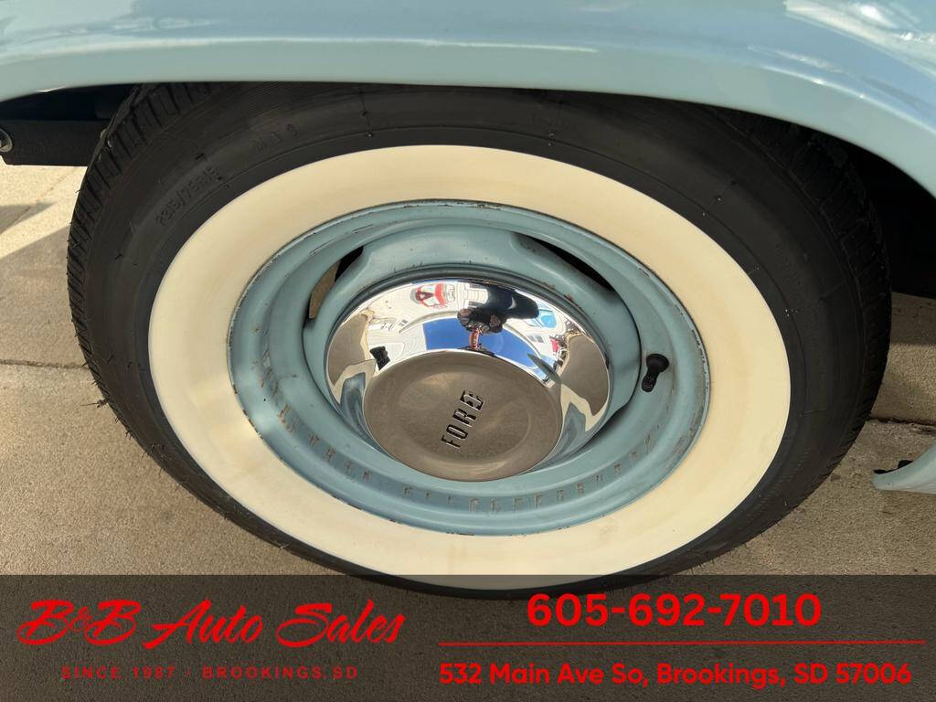 1952 Ford Crestline 95